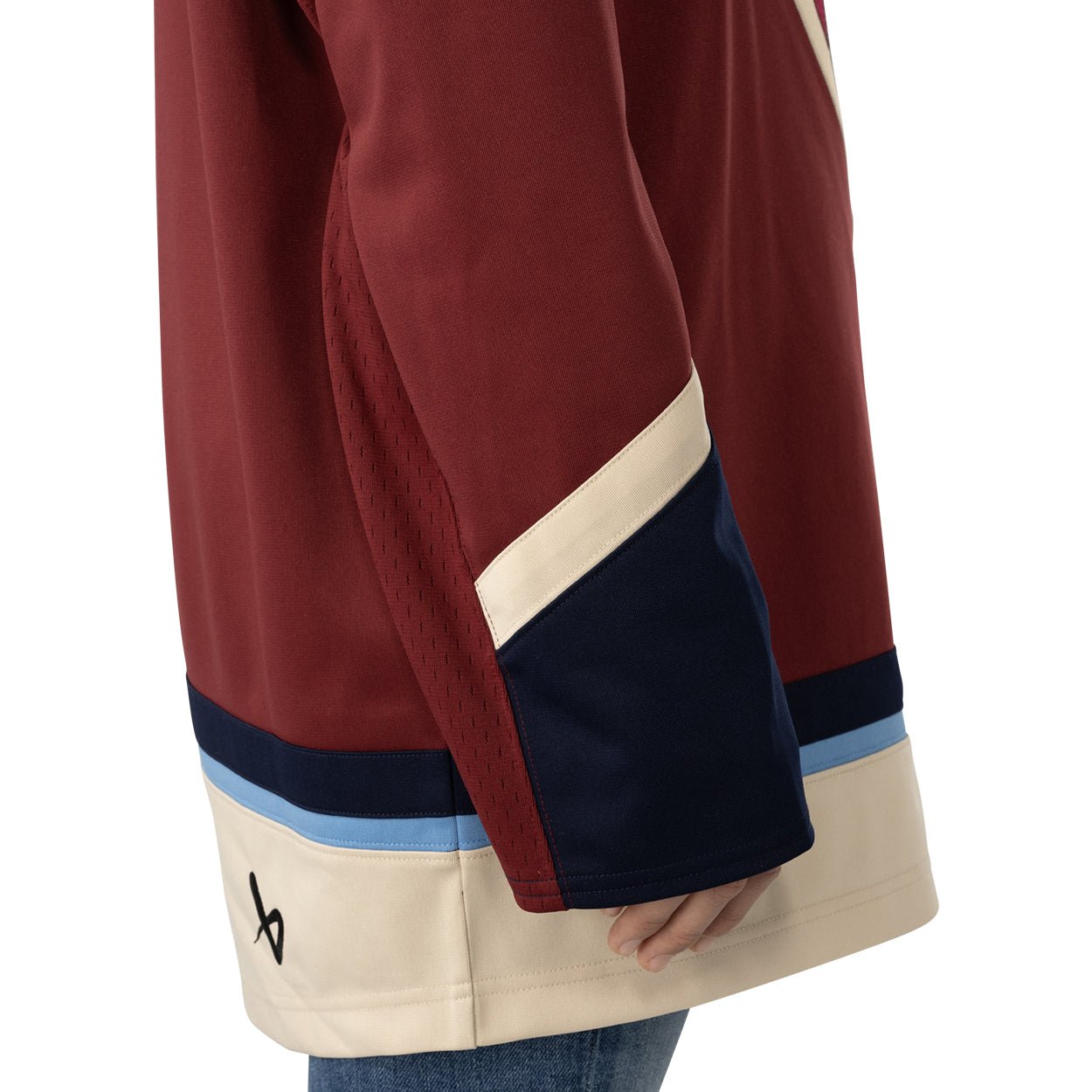 Montreal Victoire Adult Bauer Replica Home Jersey - Jersey in Maroon
