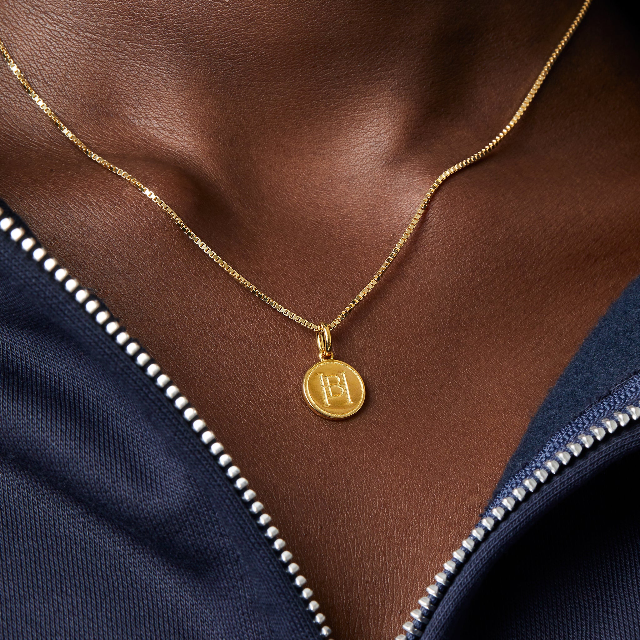 New York Sirens Hillberg & Berk Gold Medallion Necklace - Jewelry in Gold